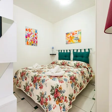 Guesthost - Sea View & Panoramic Terrace * Tortoreto