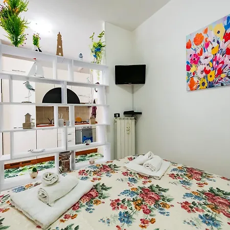 Guesthost - Sea View & Panoramic Terrace شقة *