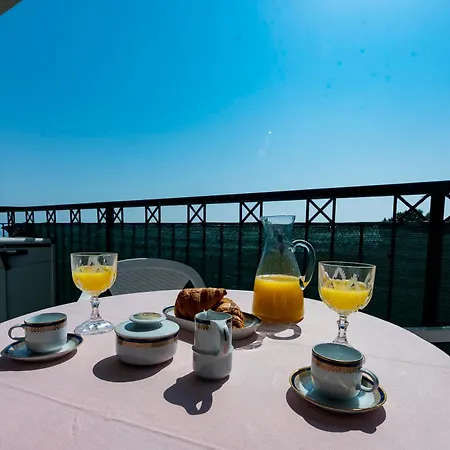 Guesthost - Sea View & Panoramic Terrace Tortoreto